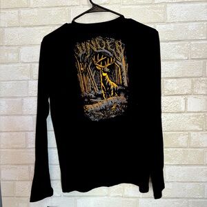 Under Armour  Long Sleeve Shirt youth boys large with Deer Graphic